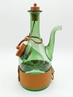 VINTAGE ITALIAN GREEN GLASS WINE DECANTER Bottle ICE CHAMBER Made In Italy